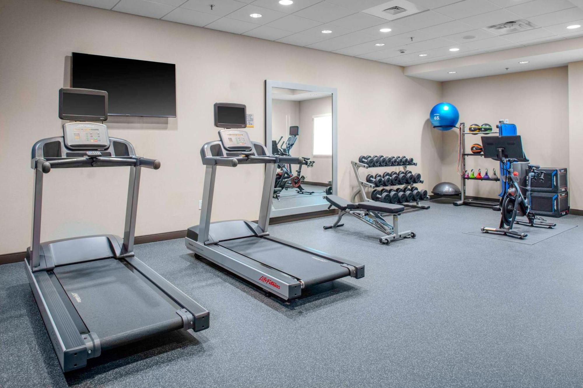 Home2 Suites By Hilton Lynchburg Bagian luar foto