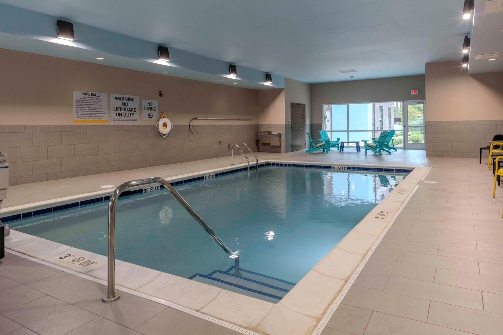 Home2 Suites By Hilton Lynchburg Bagian luar foto